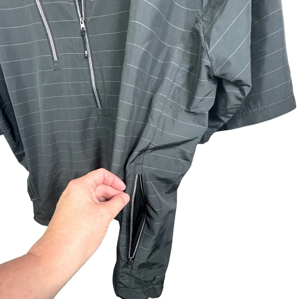 Antigua Golf Pullover Size L 1/4 Zip Rain Jacket Half Sleeve Gray